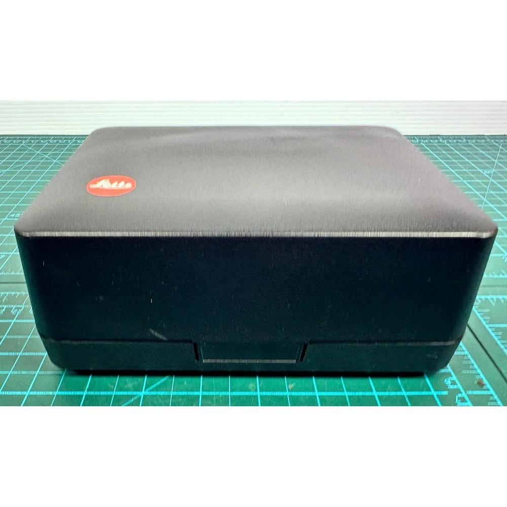Leitz Leica R4 Camera Storage Case Black Hard Shell Red Flocked Interior Vintage